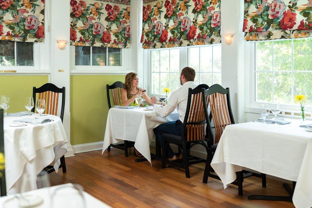 Ashby Inn & Restaurant Paris Eksteriør billede